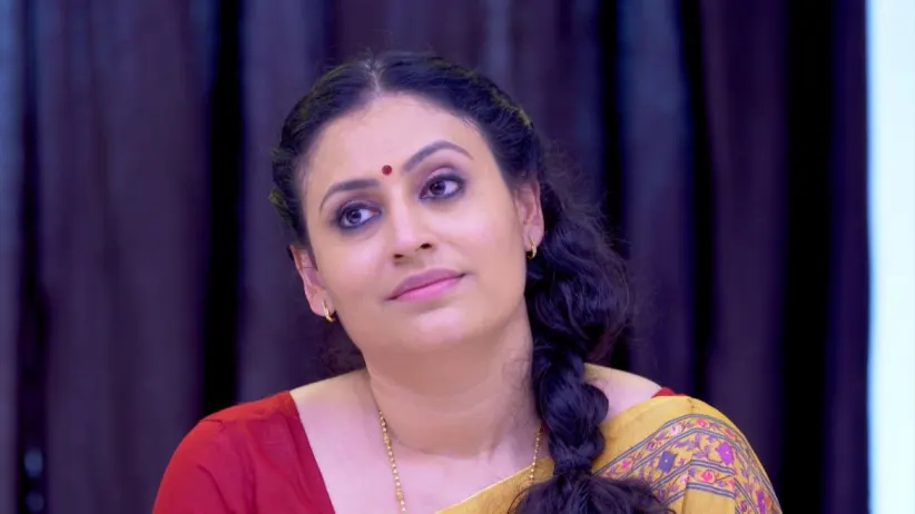 Nila teaches Vimala a lesson - Manmpole Mangalyam