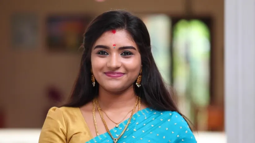 Arun kisses Vadivel - Sembaruthi
