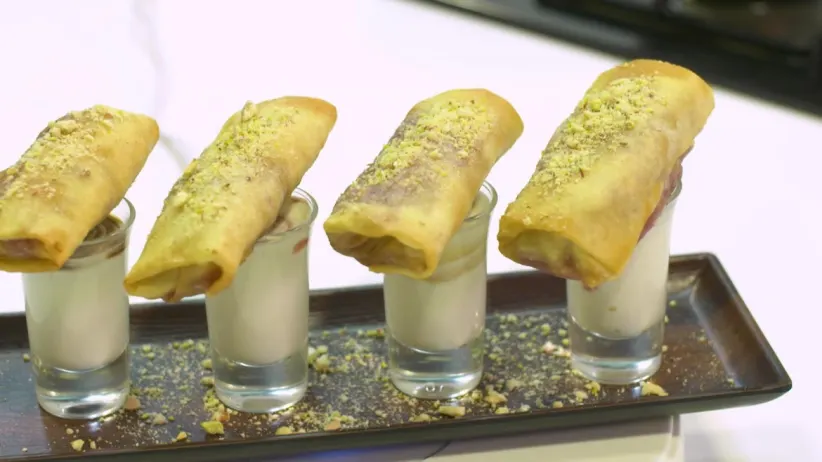 Veg Spring Rolls and Fruit Spring Rolls - Swaad Aa Gaya