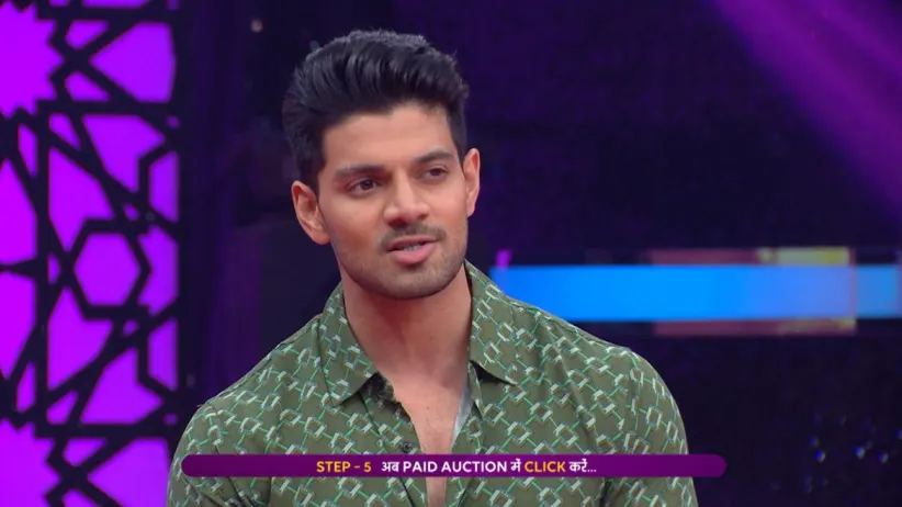 Suraj Pancholi graces the show - Lagao Boli