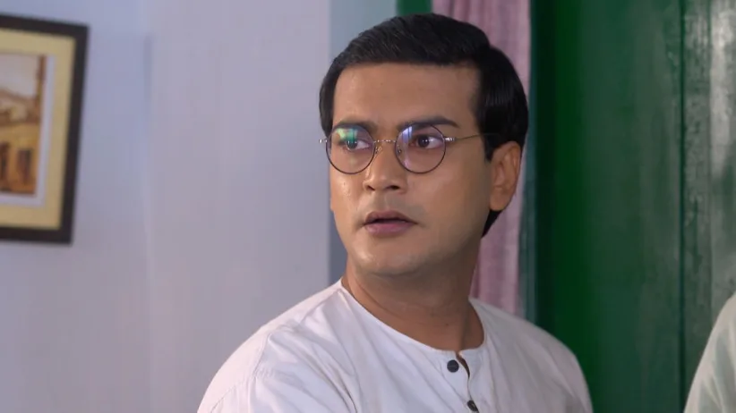 Subhash decides against going to abroad - Netaji