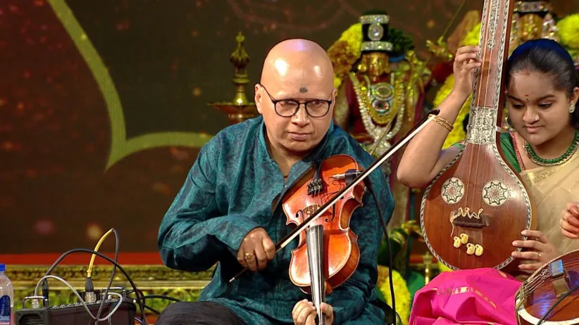 The musical duo Kumaresh and Dr. Jayanthi Kumaresh - Chennaiyil Thiruvaiyaru 2019