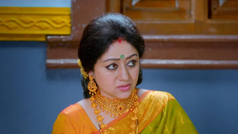 Veeraya Deva Learns about Aditya Meeting Akhila - Paaru