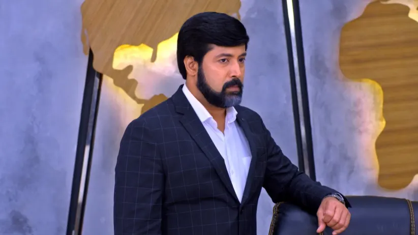 Surya Prakash hires guards for Anu - Neethane Enthan Ponvasantham