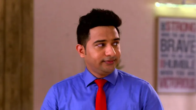 Sweetu returns Shaku's gold bangle - Yeu Kashi Tashi Me Nandayla