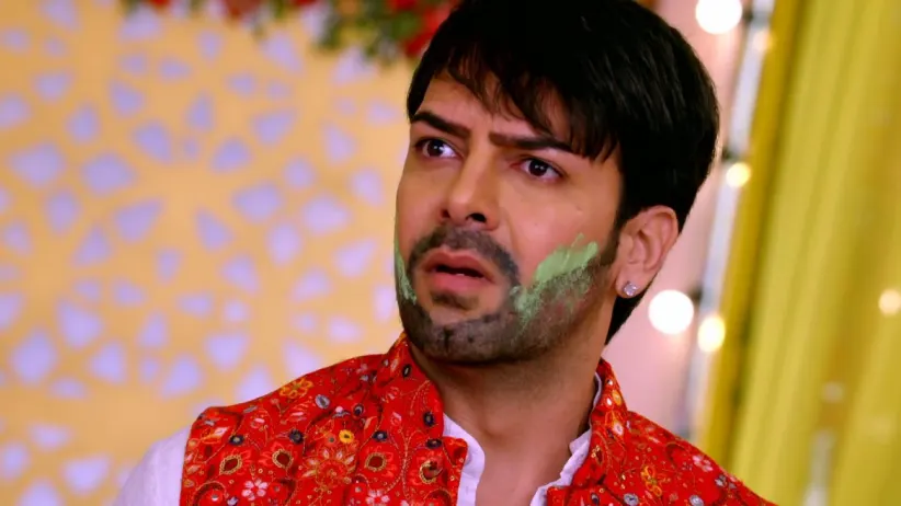 Mahesh Tries to Reveal a Secret