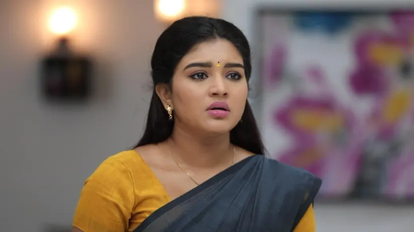Akhila questions Aditya - Sembaruthi