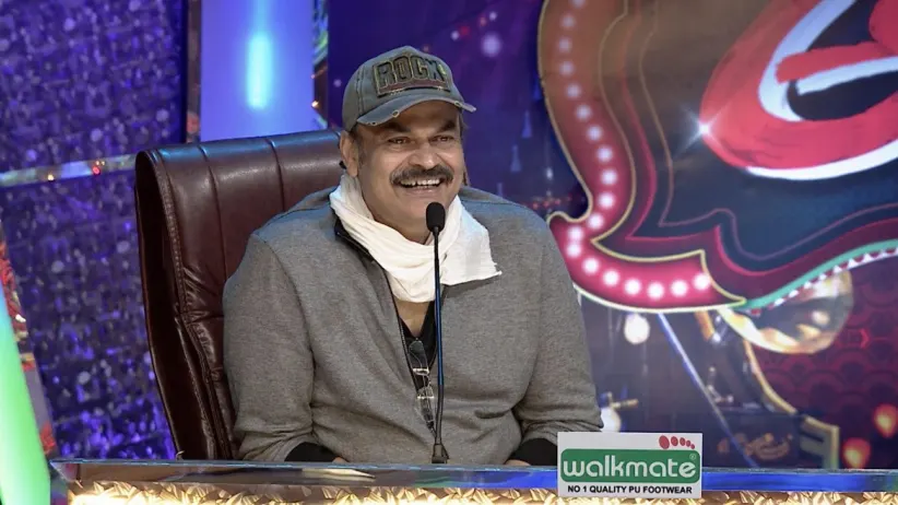 Chitram Seenu in Dhanraj Blasters’ Skit - Adhirindi