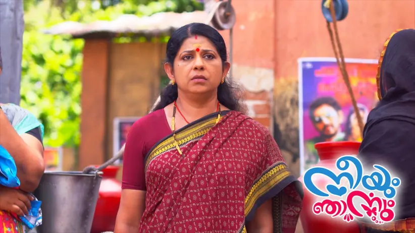 Sarojam puts up an act - Neeyum Njanum