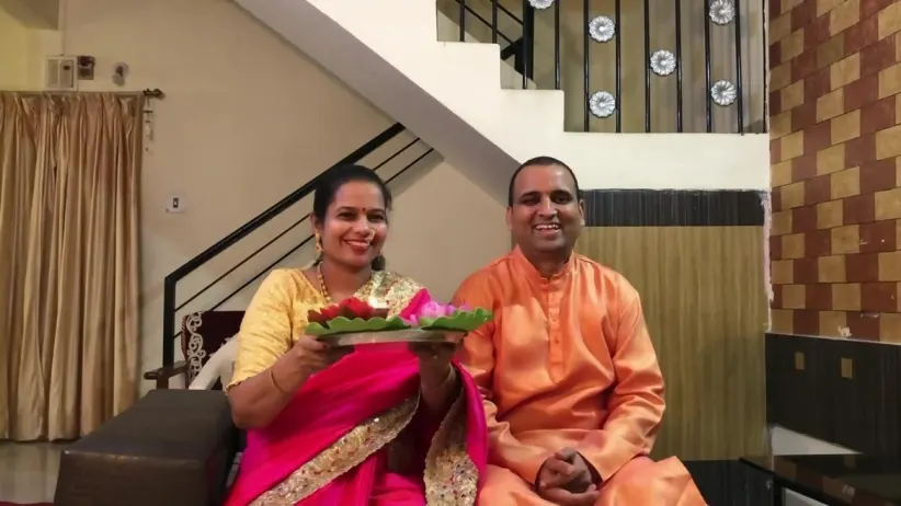 A chat with the Soundanes from Pune - Home Minister Gharchya Ghari