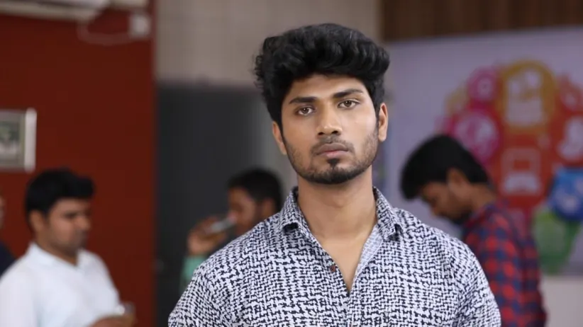 Maya plans to get Kali fired - Rettai Roja