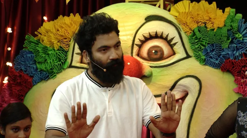 Both teams compete with great zeal - Super Bumper
