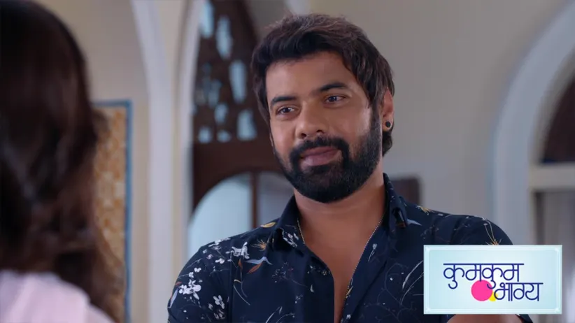 Abhi and Prachi get emotional - Kumkum Bhagya
