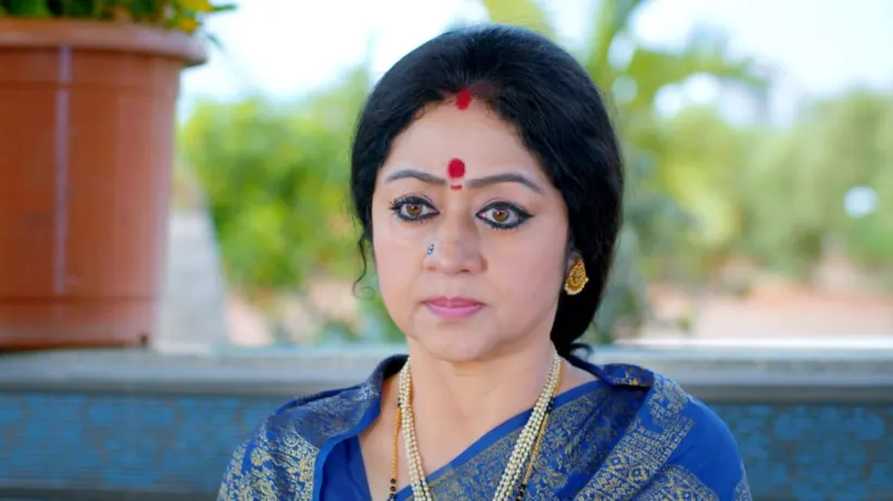 Veeraya Deva Furious with Paarvathi - Paaru