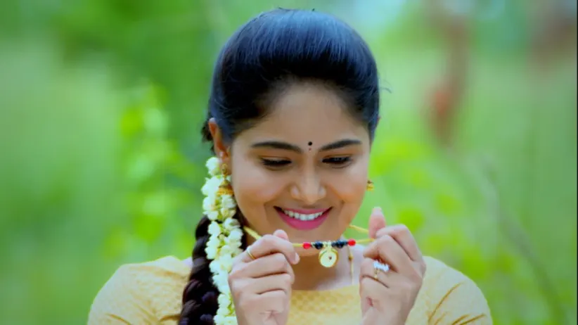 Aditya Goes to the Forest to Search for Paarvathi - Paaru
