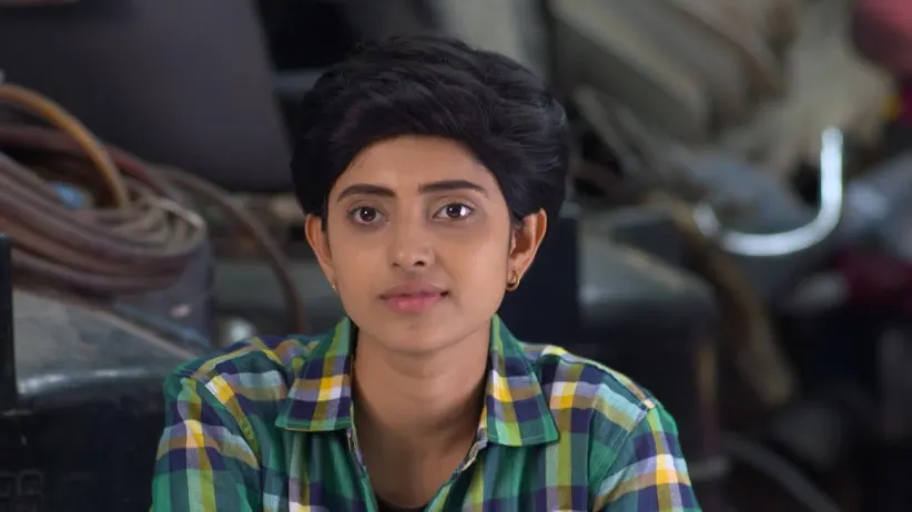 Anita and Sadashivam question Prabhu