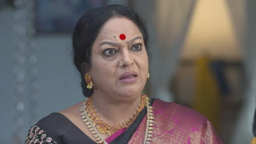 Arjun takes Vasundhara to the hospital