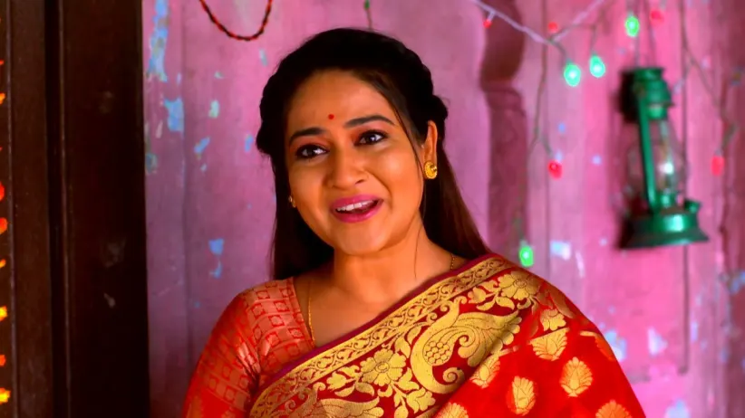 Manjula's arrival makes everyone happy - Devmanus