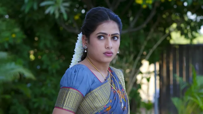 Harsha harasses Navya - No.1 Kodalu