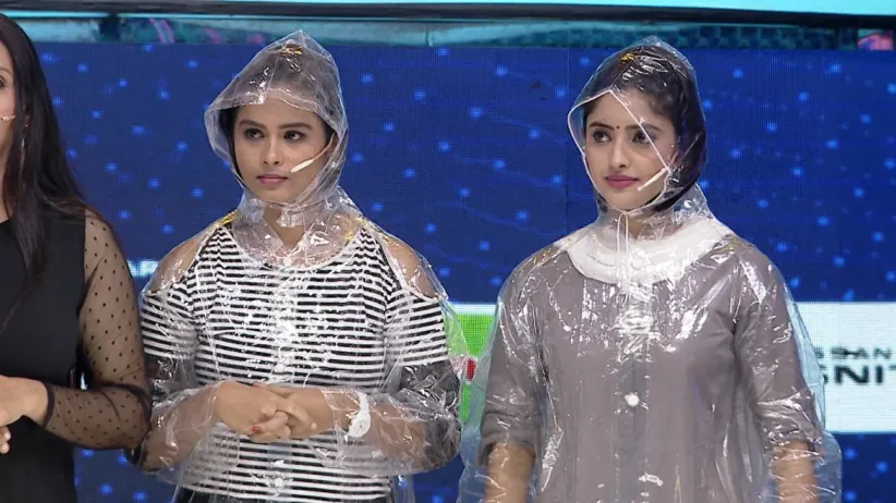 Vishnu and Deepak compete with each other - Zee Super Family