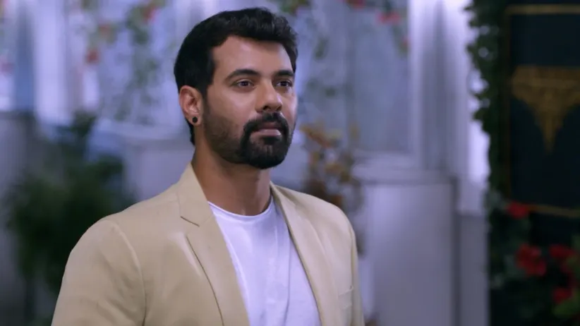 Rishi Refuses to Speak to Priyanka - Iniya Iru Malargal