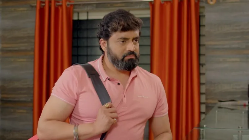 Anu and Aryavardhan stay in a hotel - Jothe Jotheyali