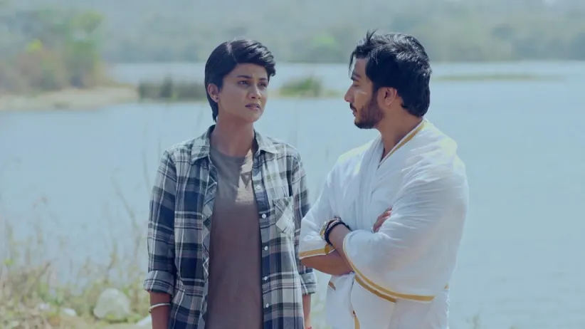 Sathya apologises to Karthik - Sathya