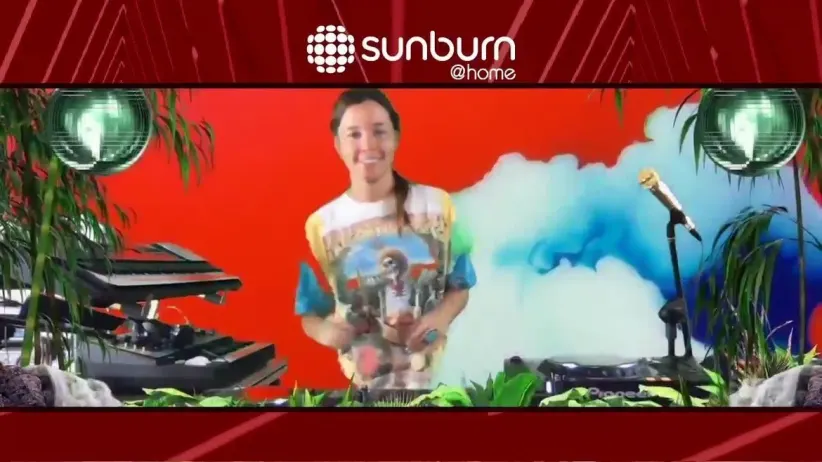 LP Giobbi - Sunburn at Home