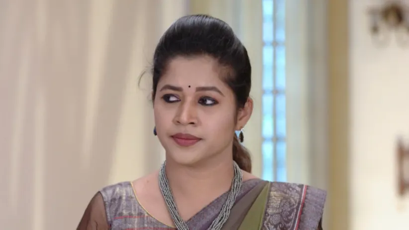 Nageshwari asks the doctors to reveal the truth - Gundamma Katha