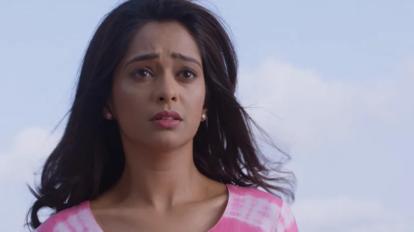 Rhea Frames Prachi - Iniya Iru Malargal