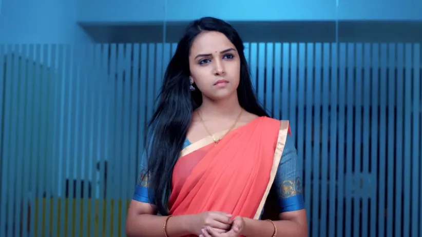 Amulya wonders about Vedanth's strange behaviour - Gattimela
