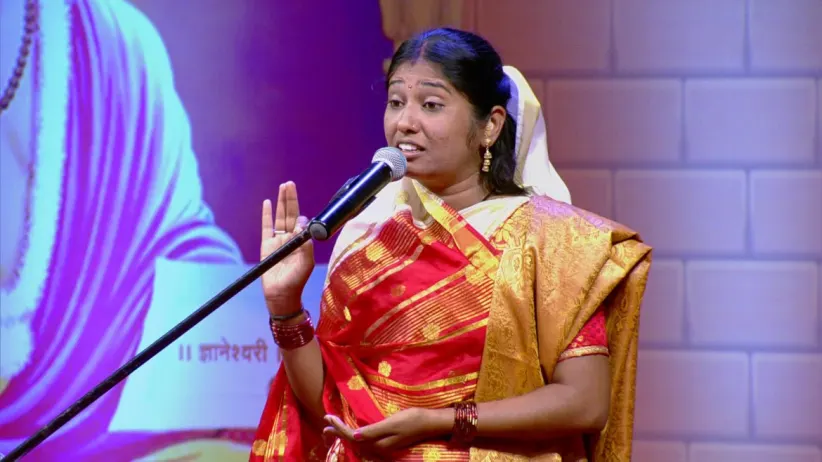 Sanjeevani Tai's inspiring kirtan - Man Mandira