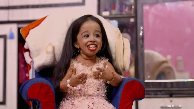 Prajakta's candid chat with Jyoti Amge - Mast Maharashtra