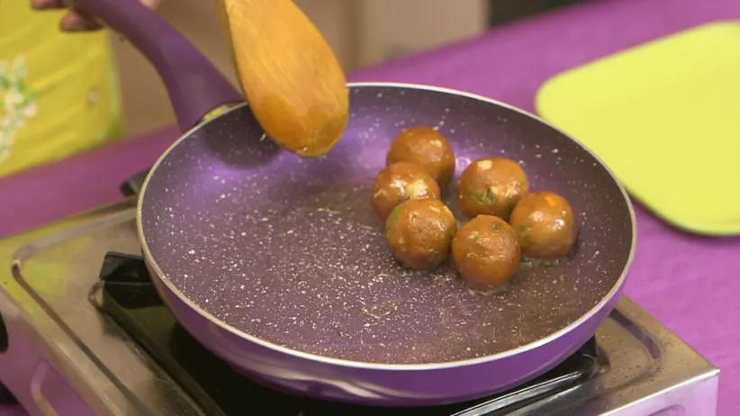 Tandalachya Pithache Chinese Balls' - Aamhi Saare Khavayye