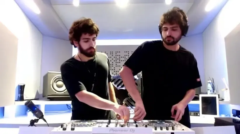 Cat Dealers | Sunburn at Home