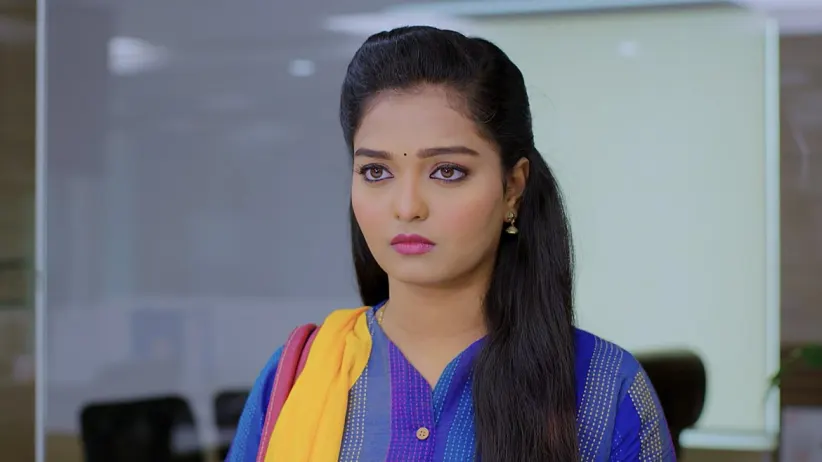 Anu learns that Subbu lost his job - Prema Entha Maduram