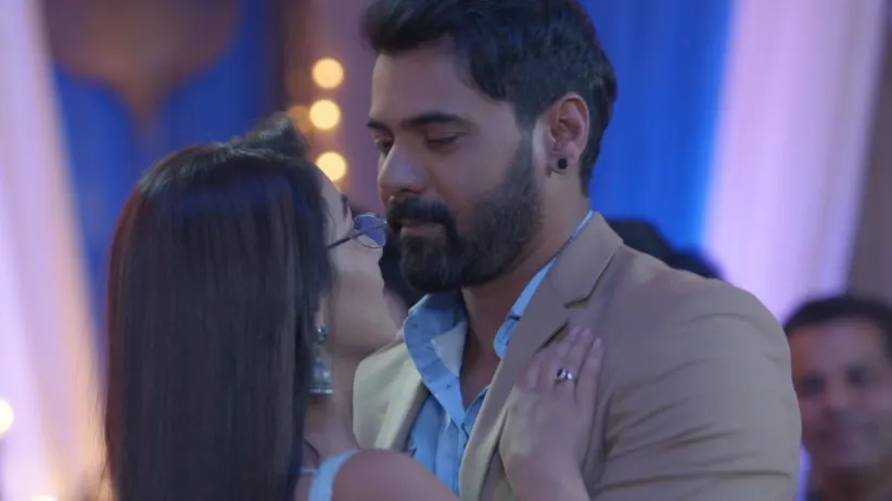 Priyanka attacks Madhu - Kumkum Bhagya