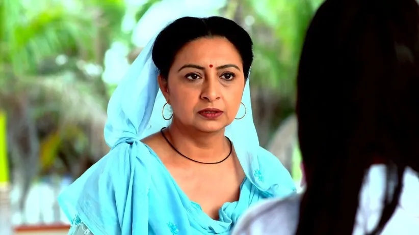 Shanno cautions her staff
