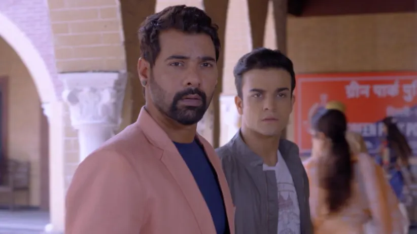 Nishant Blackmails Rhea - Iniya Iru Malargal
