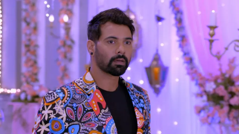 Abhi Thinks about Pragya - Iniya Iru Malargal