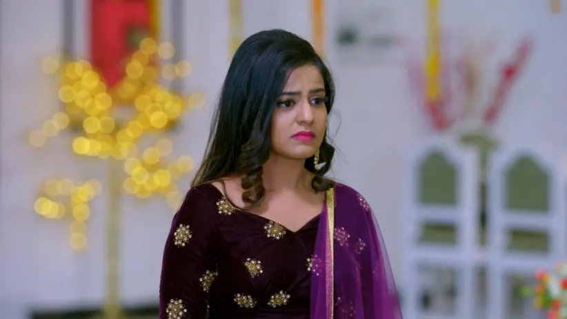 Shivani takes the form of a snake - Nagini