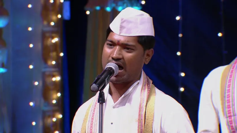 An entertaining yet motivational Kirtan - Man Mandira