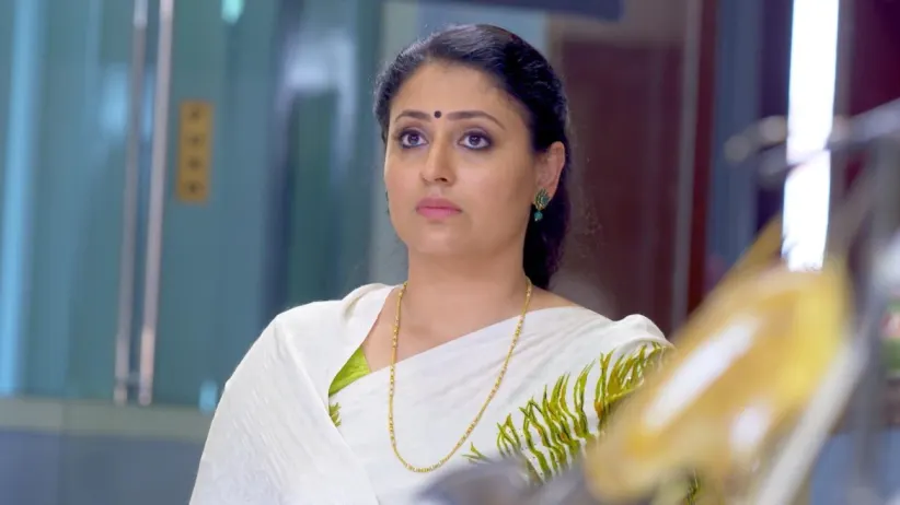 Unnithan reprimands Aravind Raja - Manampole Mangalyam