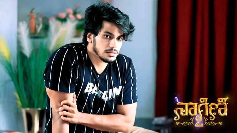 Shivani scares Trishul - Naagini 2