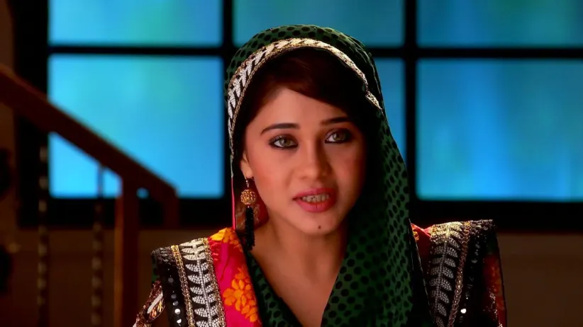 Dilshad decides to get Asad and Zoya married - Qubool Hai