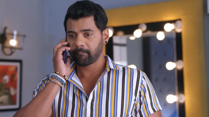 Sarita Seeks Abhi's Help