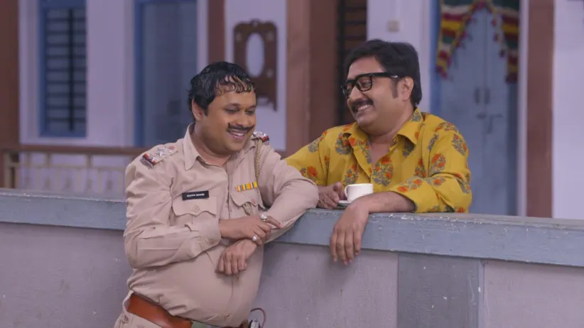 Happu and Rajesh reminisce about the past - Happu Ki Ultan Paltan