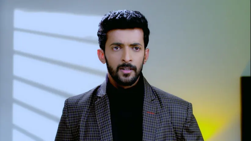 Paarvathi Cannot Attend the Award Ceremony - Paaru