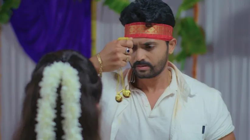 Rahul marries Saraswati