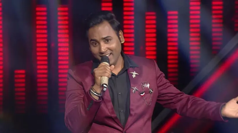 Sonu Gill presents an energetic performance